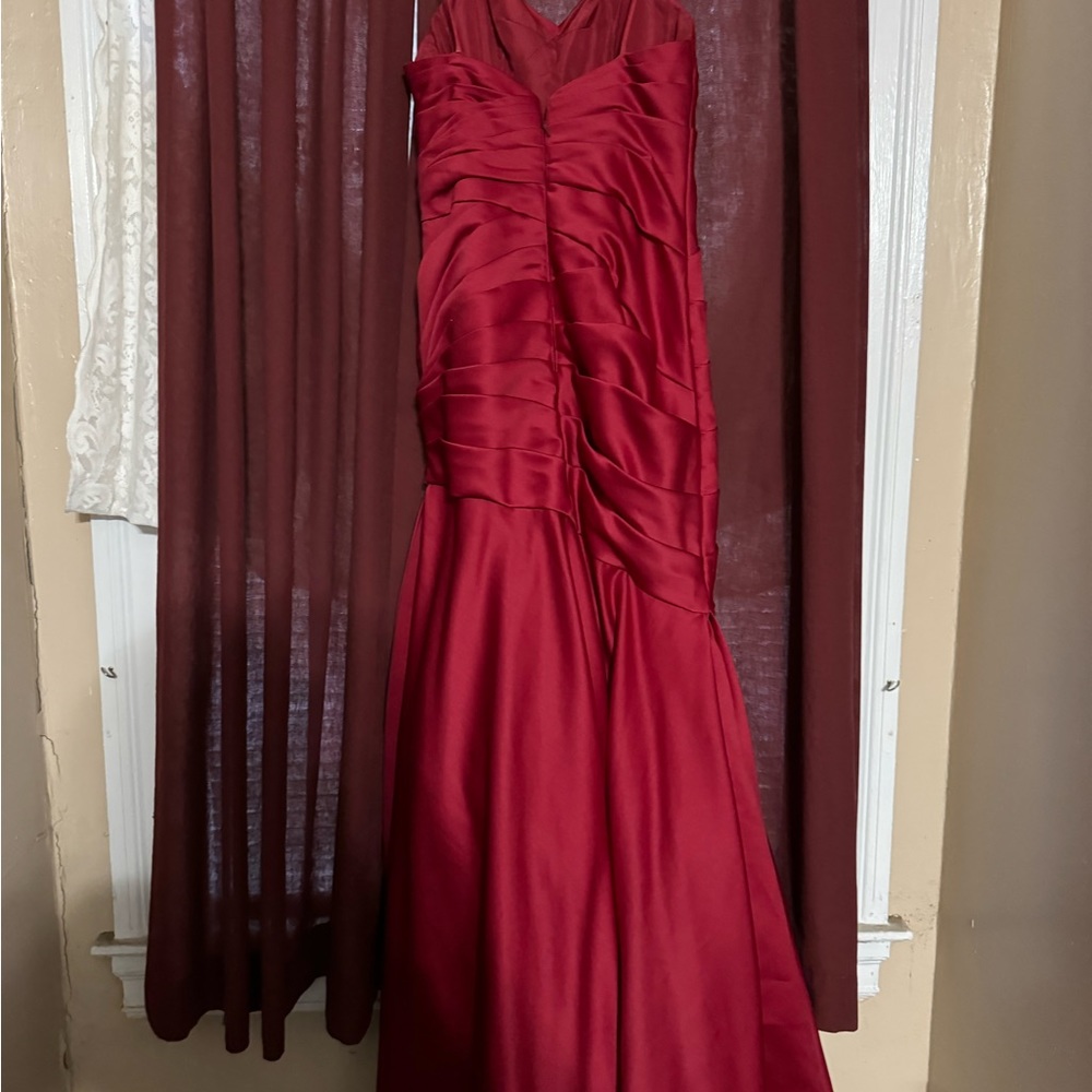 brand new like condition formal size 2 red dress by W too/. Prom dress - Picture 8 of 9